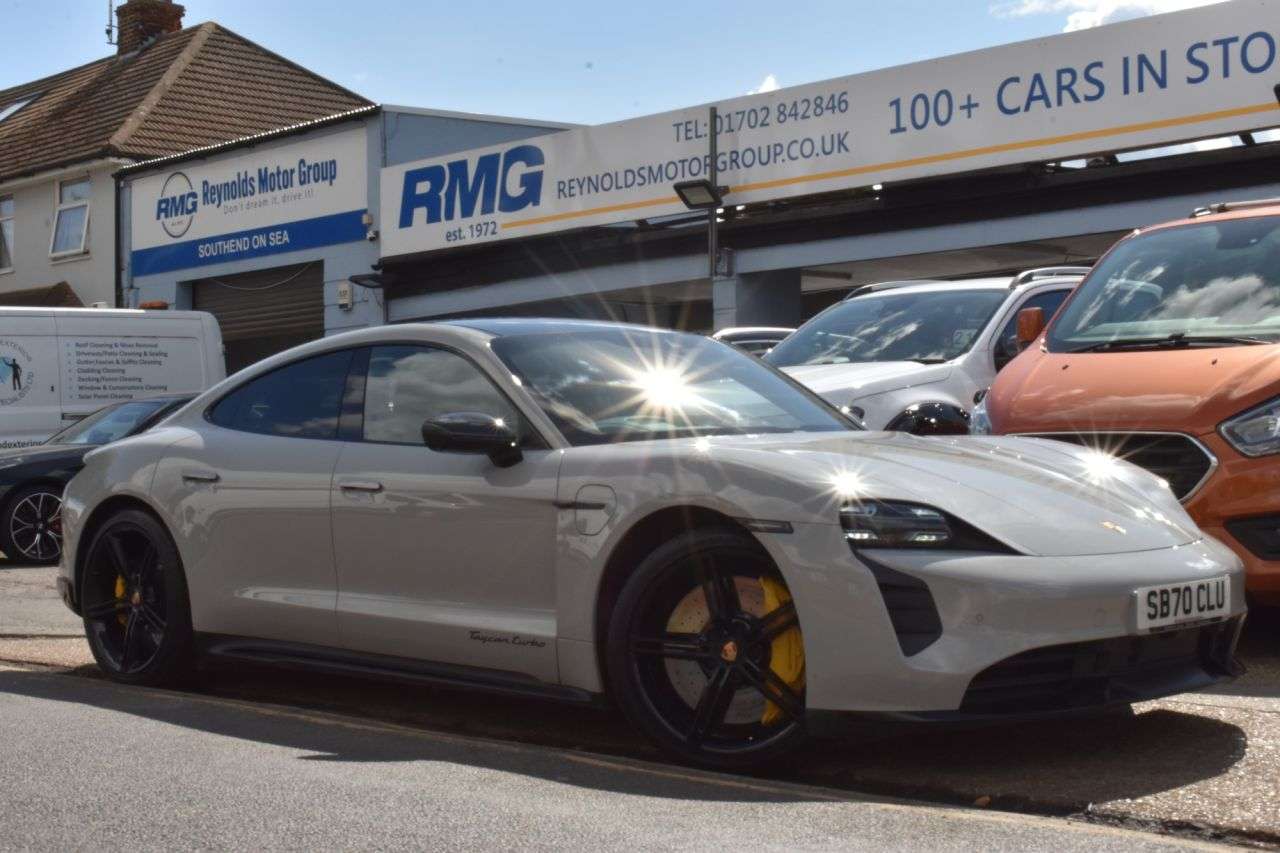 2020 PORSCHE TAYCAN 2020 PORSCHE TAYCAN
