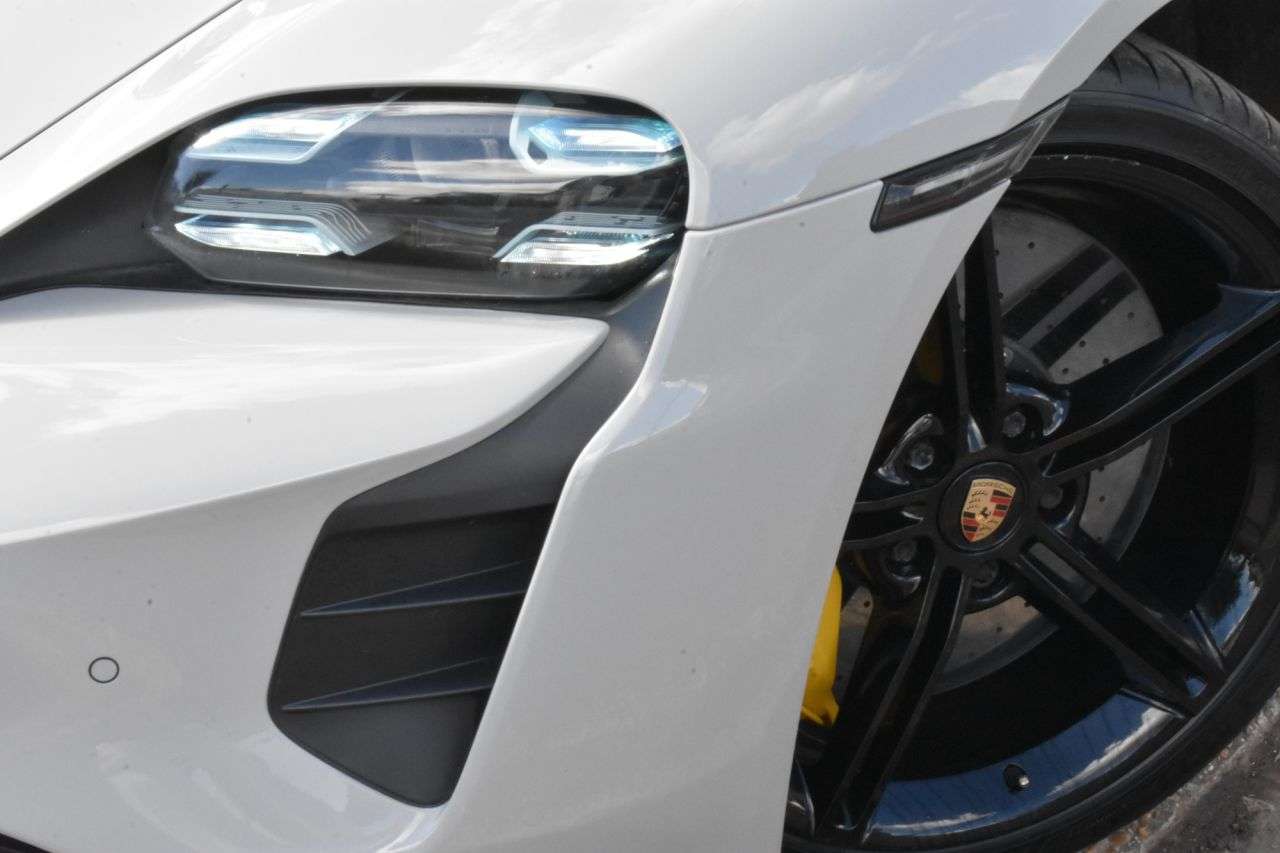2020 PORSCHE TAYCAN 2020 PORSCHE TAYCAN