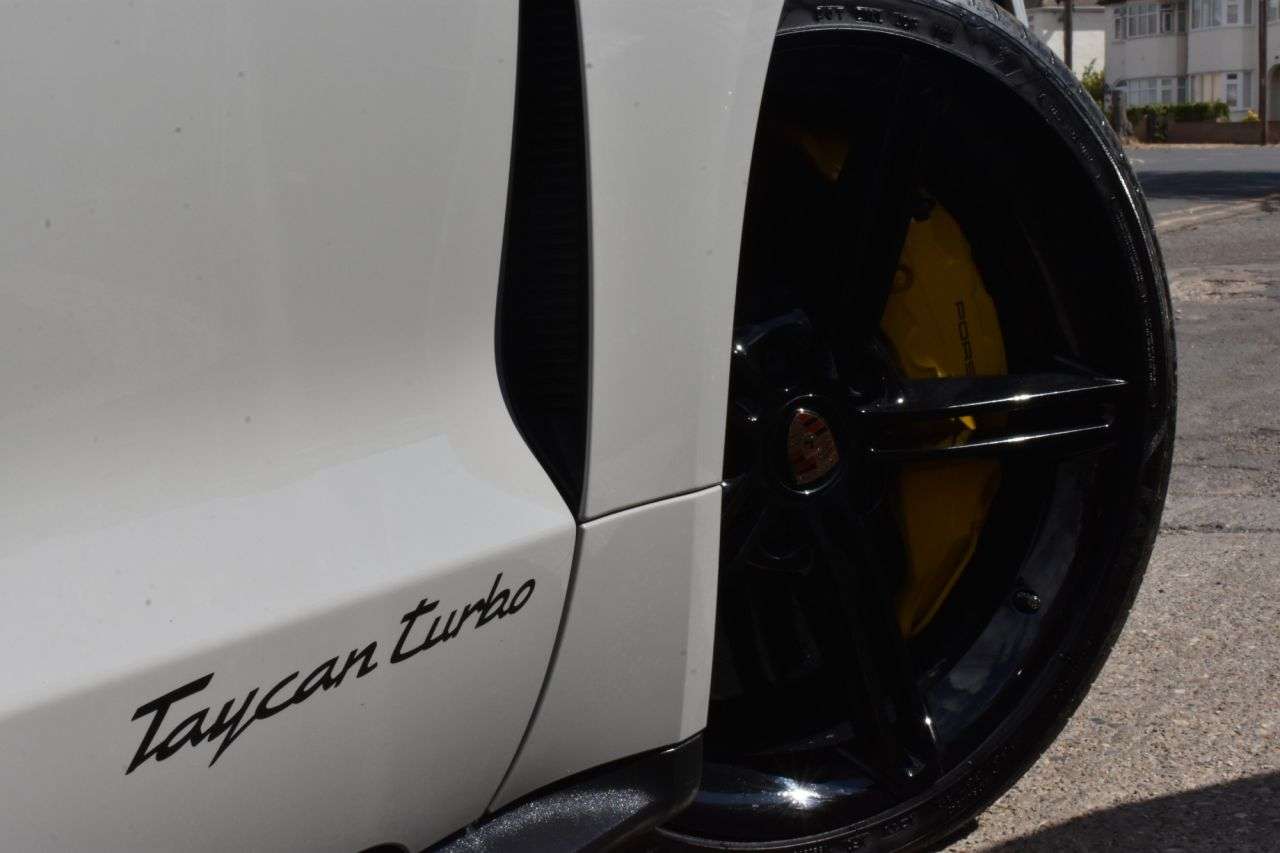 2020 PORSCHE TAYCAN 2020 PORSCHE TAYCAN