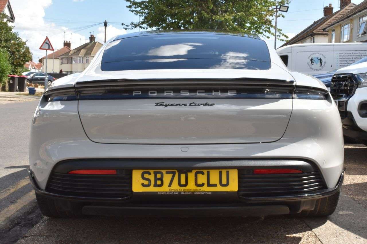 2020 PORSCHE TAYCAN 2020 PORSCHE TAYCAN