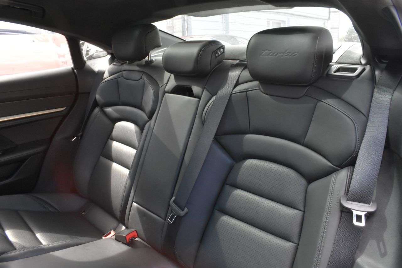 2020 PORSCHE TAYCAN 2020 PORSCHE TAYCAN