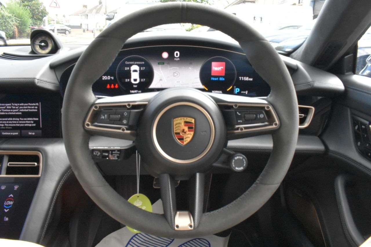 2020 PORSCHE TAYCAN 2020 PORSCHE TAYCAN