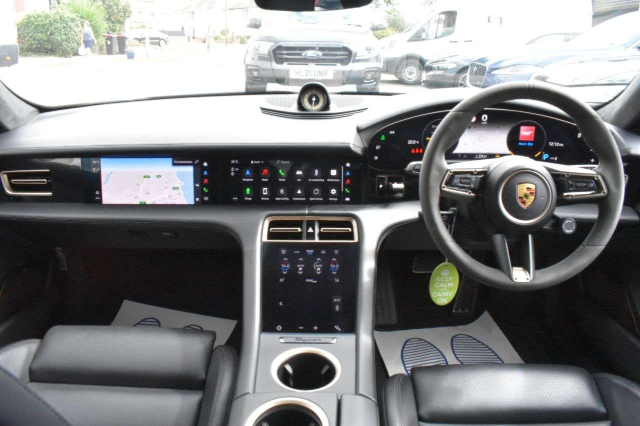 2020 PORSCHE TAYCAN 2020 PORSCHE TAYCAN