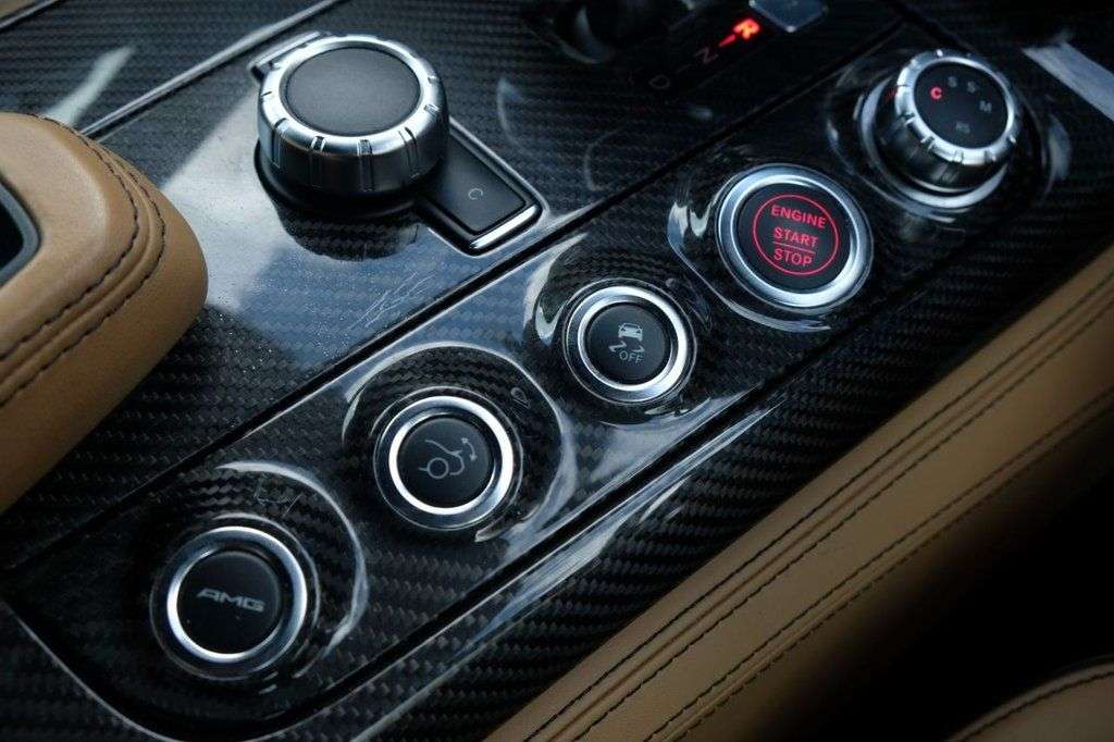 2011 MERCEDES SLS 2011 MERCEDES SLS