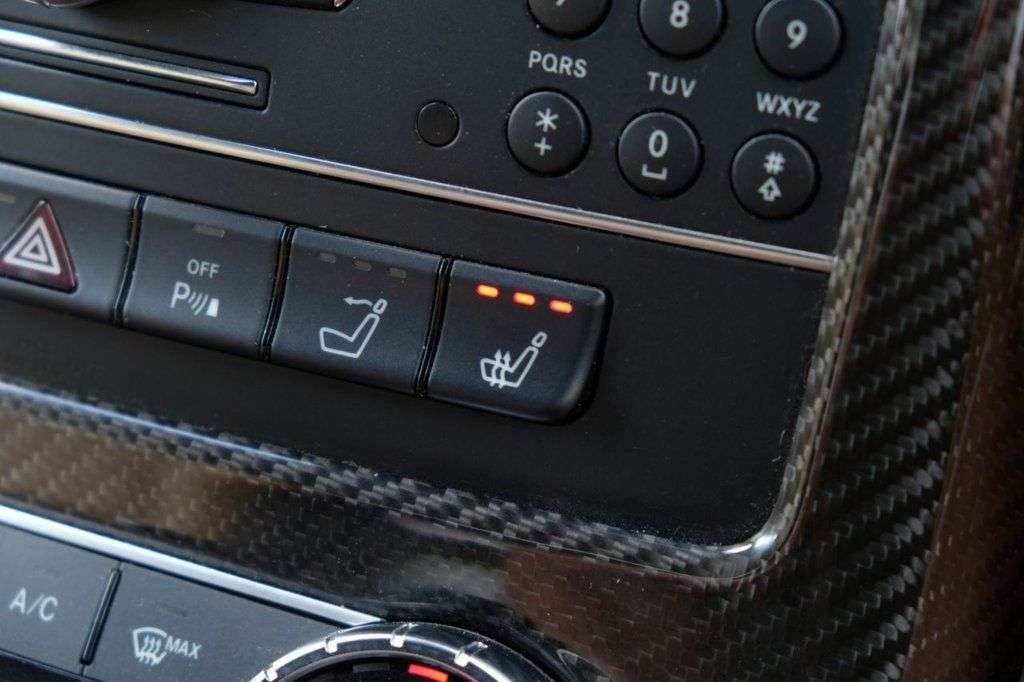 2011 MERCEDES SLS 2011 MERCEDES SLS