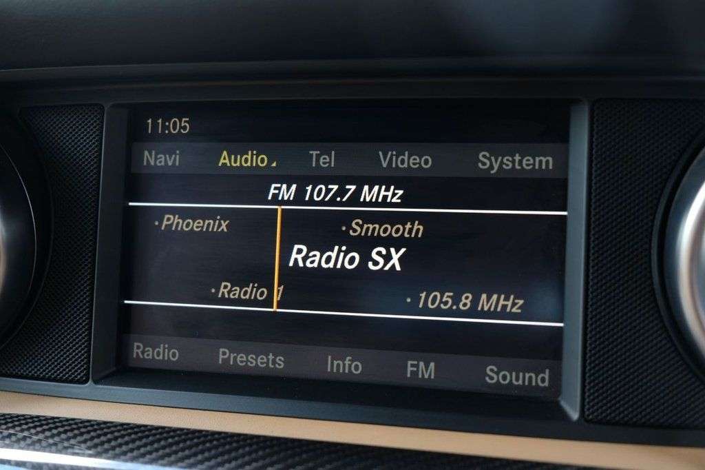 2011 MERCEDES SLS 2011 MERCEDES SLS