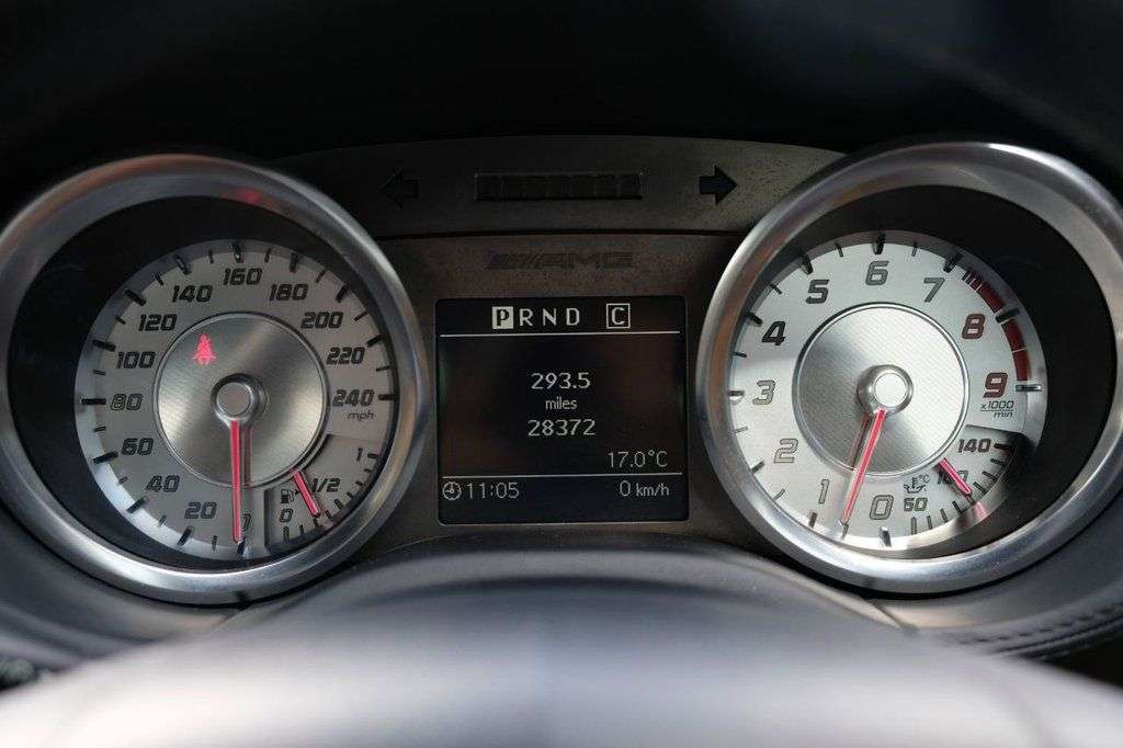 2011 MERCEDES SLS 2011 MERCEDES SLS