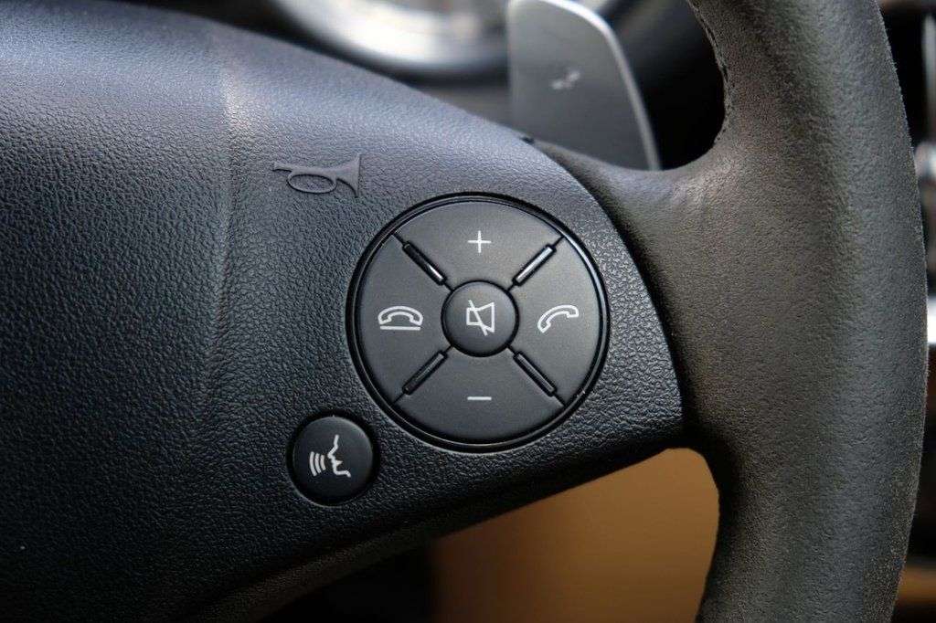 2011 MERCEDES SLS 2011 MERCEDES SLS