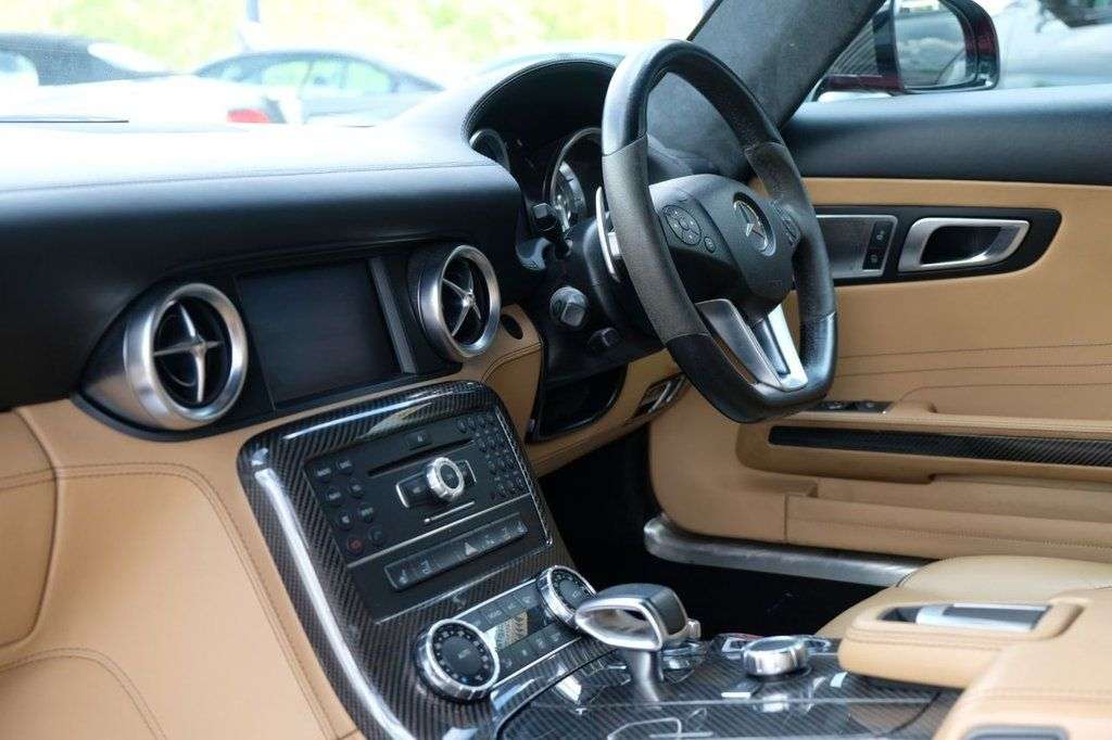 2011 MERCEDES SLS 2011 MERCEDES SLS