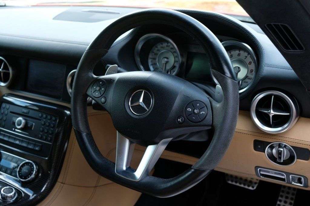2011 MERCEDES SLS 2011 MERCEDES SLS