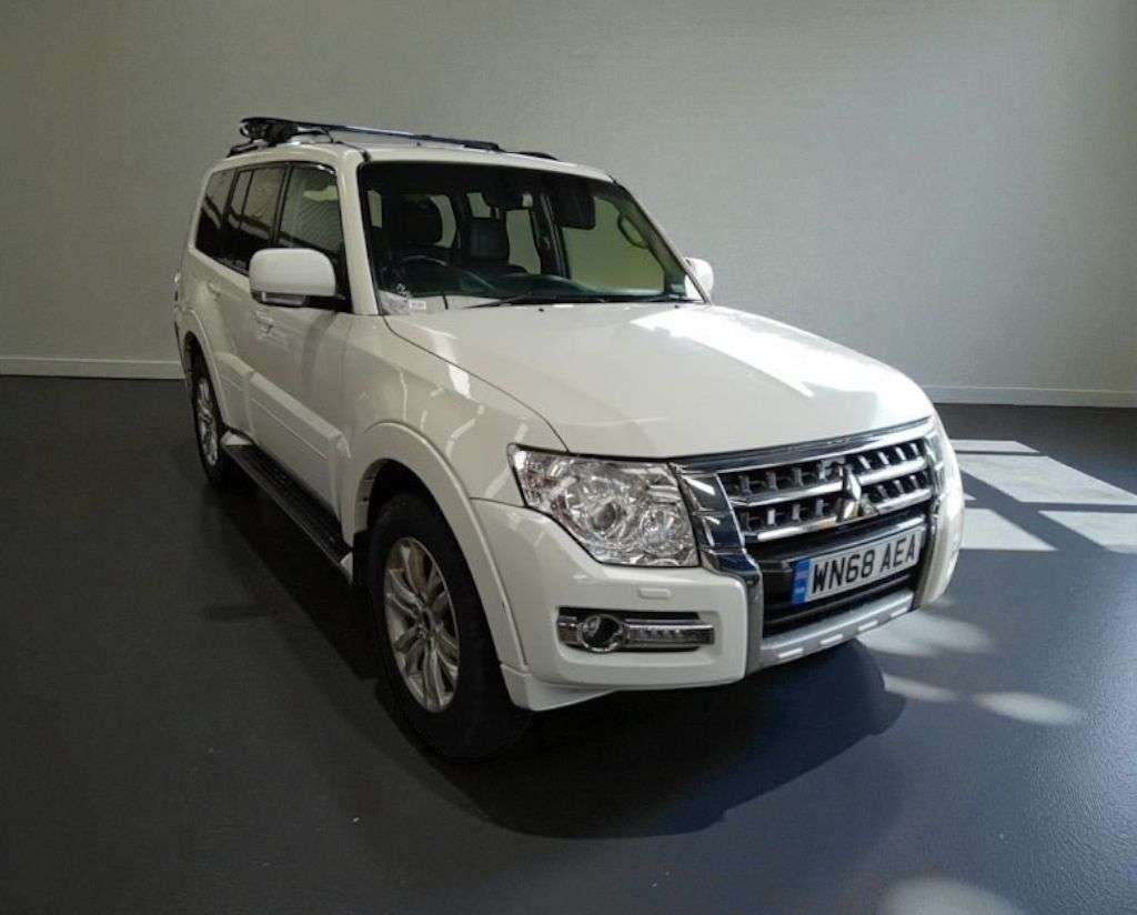 Check out this Mitsubishi Shogun 2018 Diesel Automatic