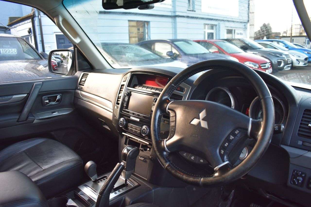 2018 MITSUBISHI SHOGUN 2018 MITSUBISHI SHOGUN