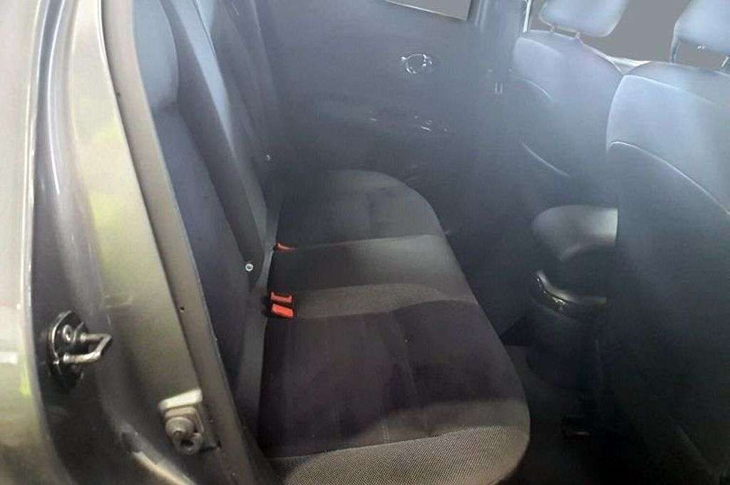 A 2016 NISSAN JUKE 1.6 N-Connecta Petrol XTRON 117ps AUTOMATIC | LOW MILES A 2016 NISSAN JUKE 1.6 N-Connecta Petrol XTRON 117ps AUTOMATIC | LOW MILES