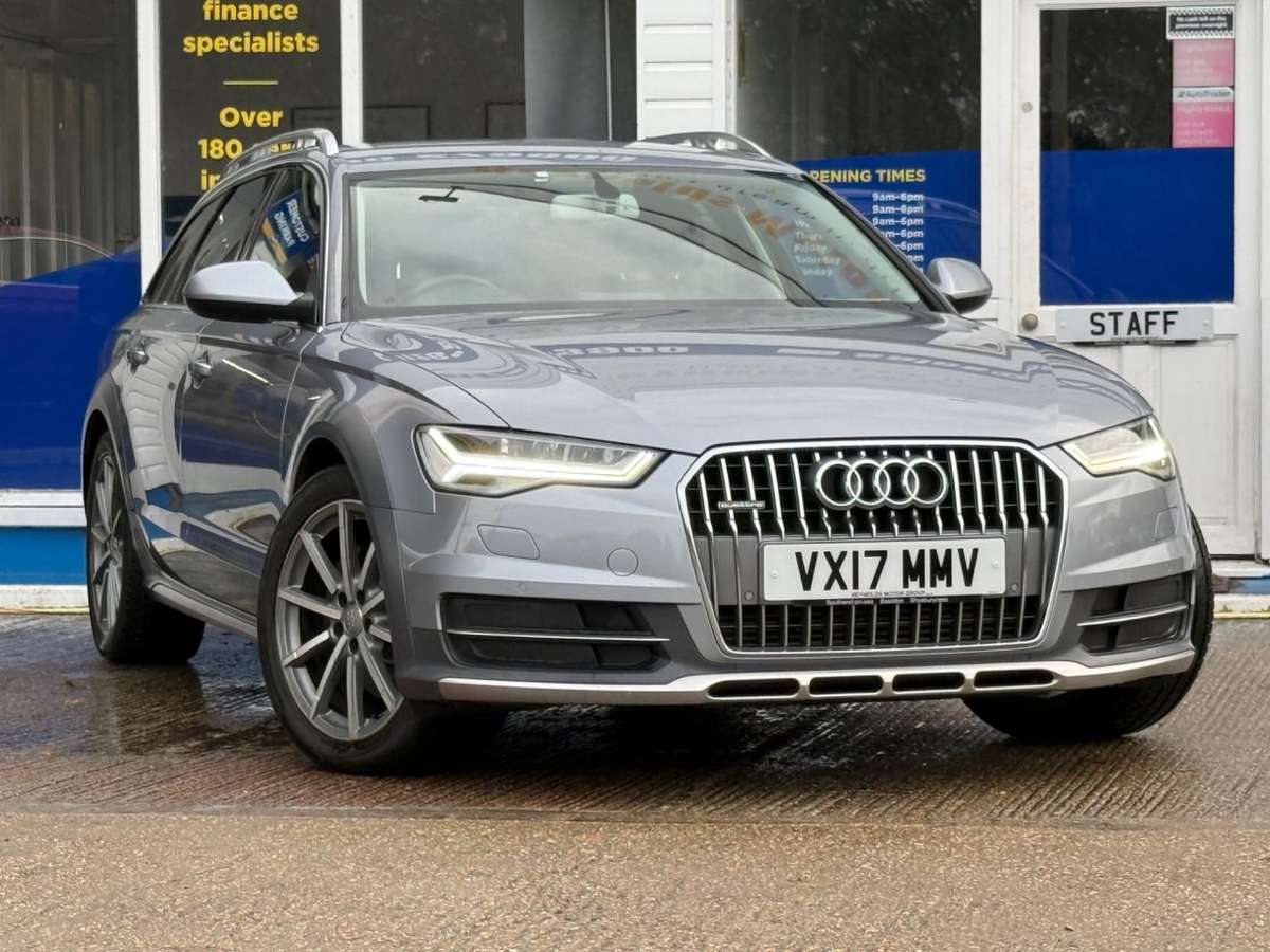 Check out this Audi Allroad 2017 Diesel Automatic