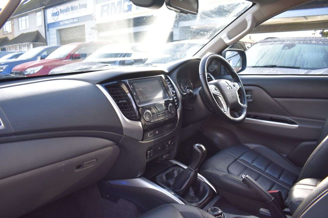 0 MITSUBISHI L200 0 MITSUBISHI L200