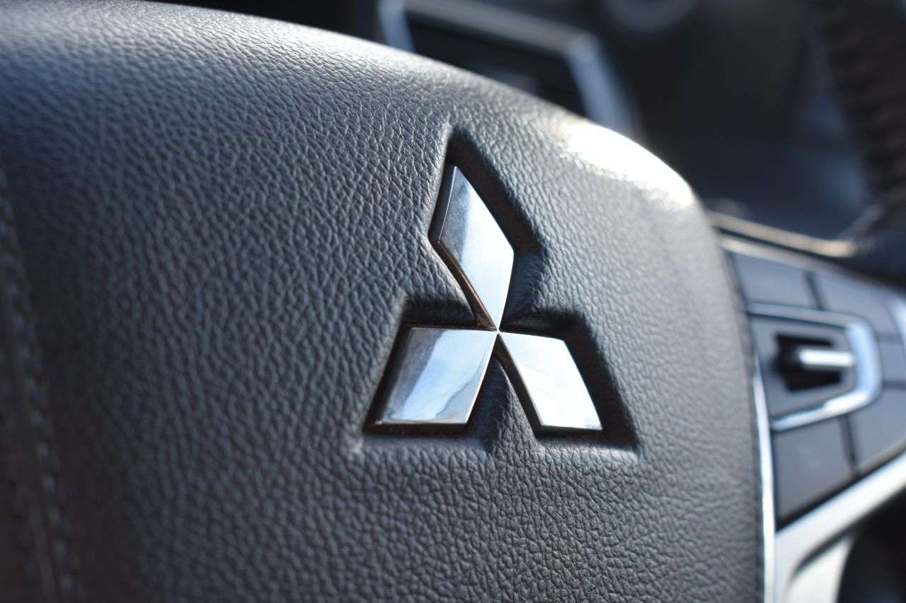 0 MITSUBISHI L200 0 MITSUBISHI L200