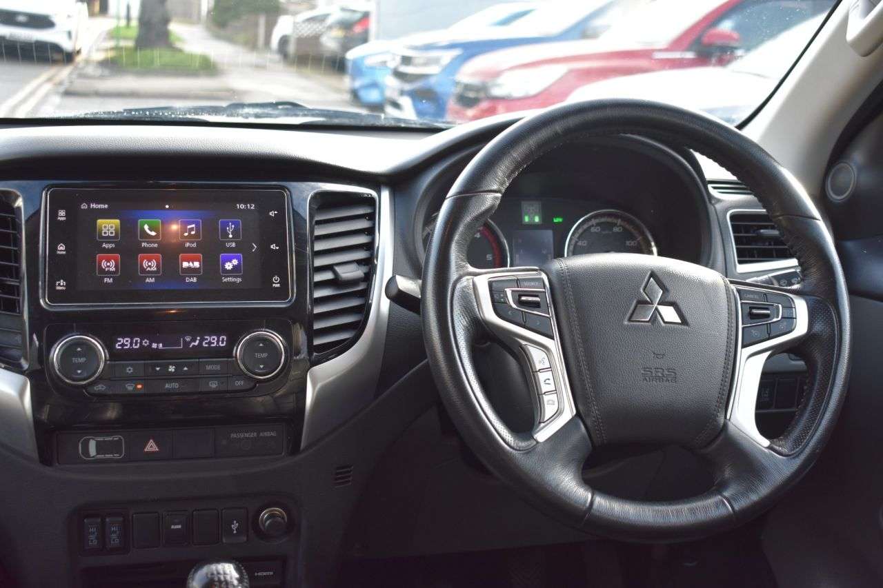 0 MITSUBISHI L200 0 MITSUBISHI L200