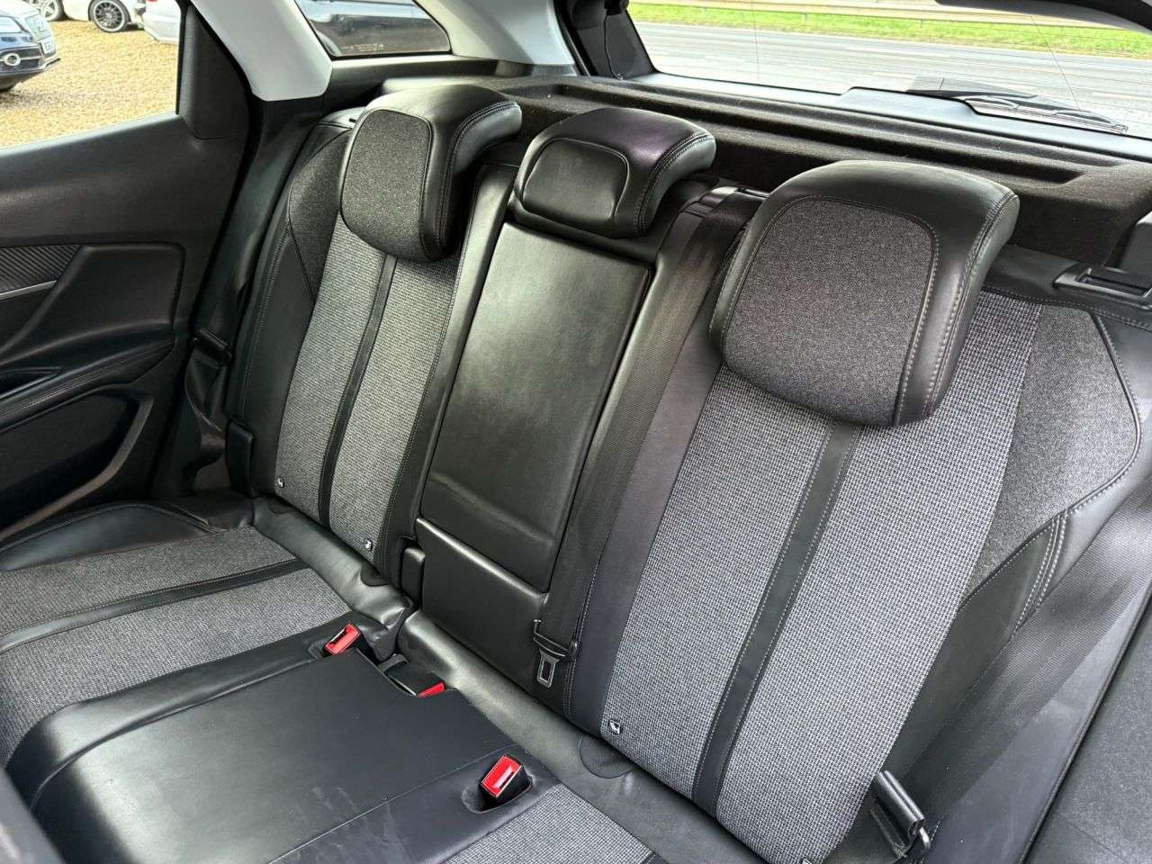 2017 PEUGEOT 3008 2017 PEUGEOT 3008