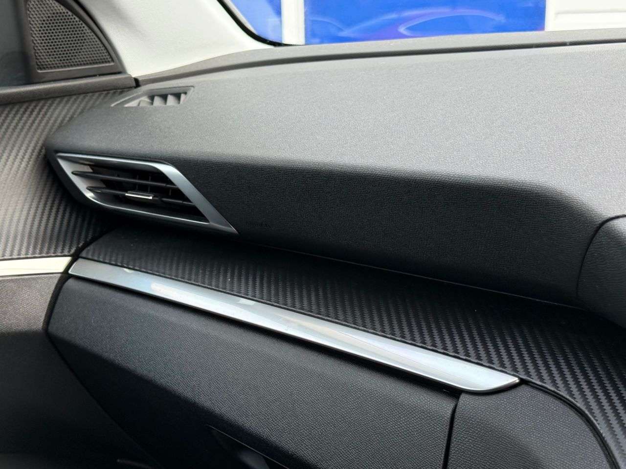 2017 PEUGEOT 3008 2017 PEUGEOT 3008