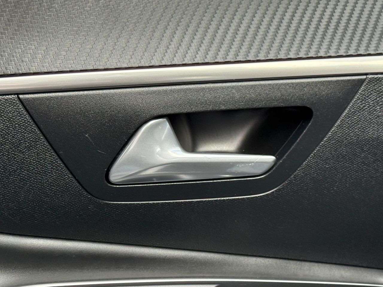 2017 PEUGEOT 3008 2017 PEUGEOT 3008