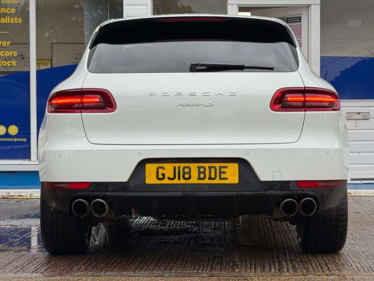 2018 PORSCHE MACAN 2018 PORSCHE MACAN