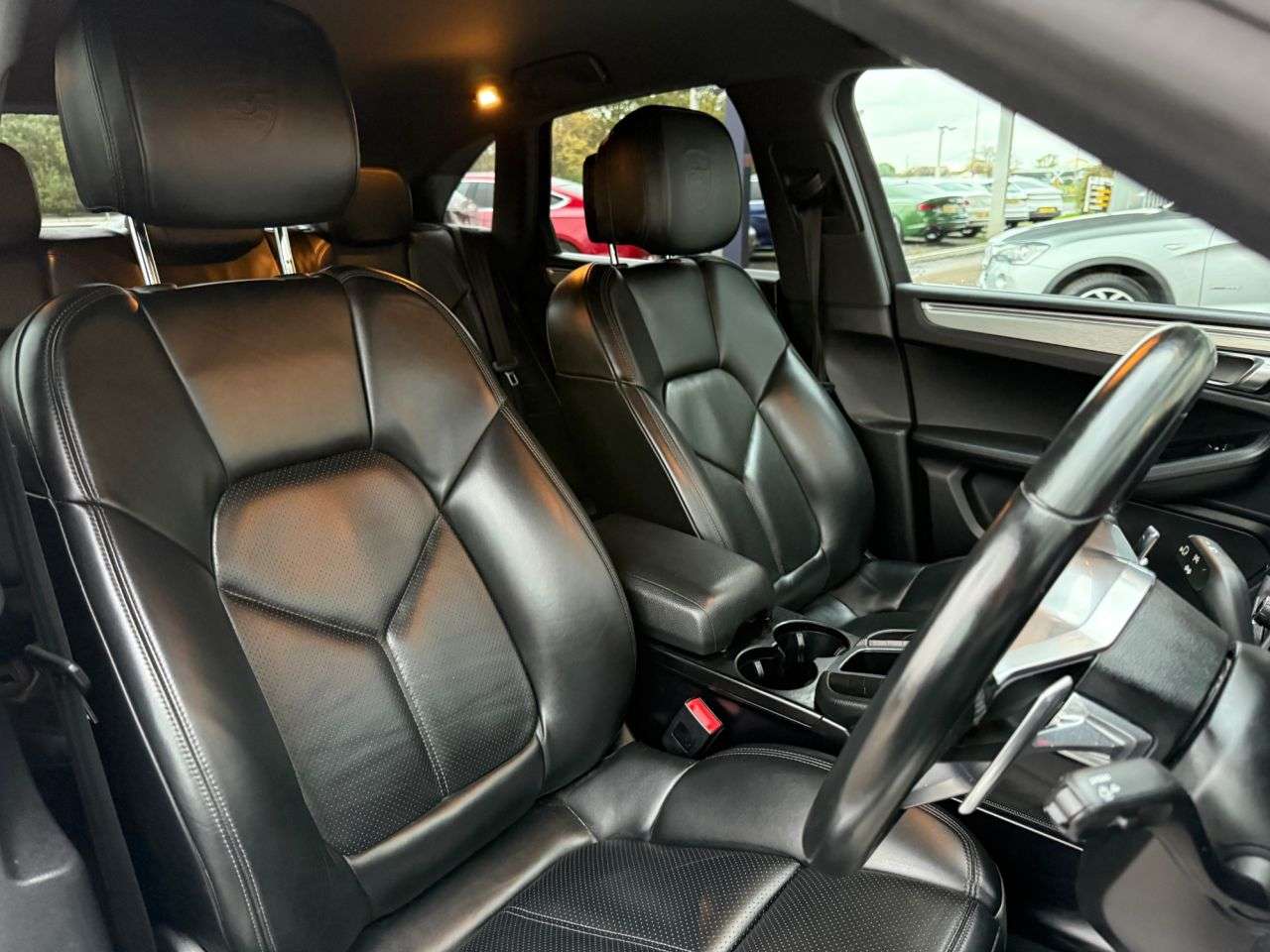 2018 PORSCHE MACAN 2018 PORSCHE MACAN