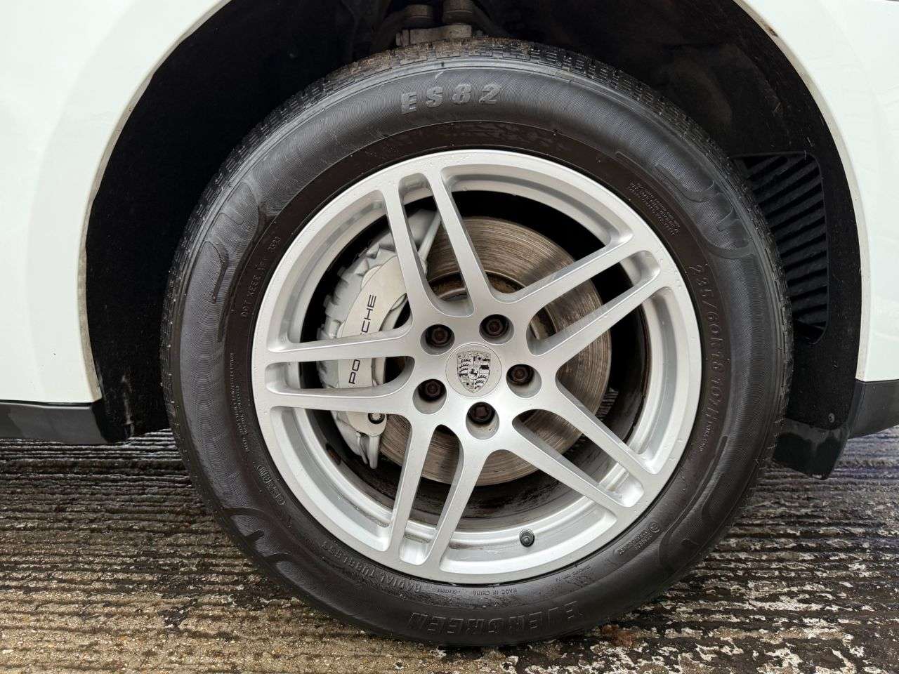 2018 PORSCHE MACAN 2018 PORSCHE MACAN