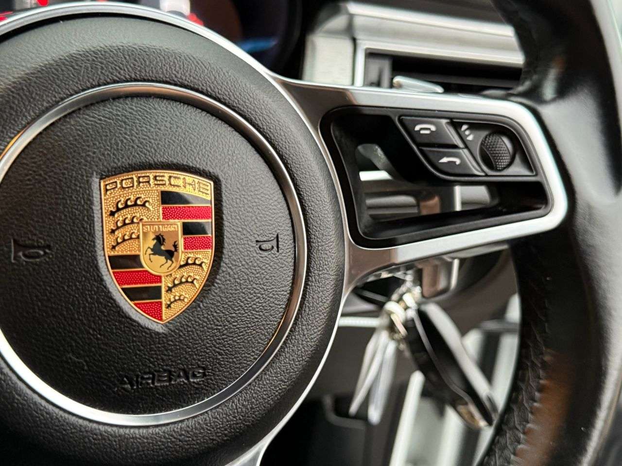 2018 PORSCHE MACAN 2018 PORSCHE MACAN