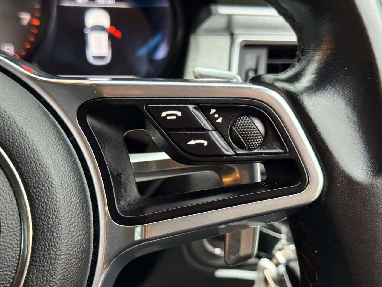 2018 PORSCHE MACAN 2018 PORSCHE MACAN