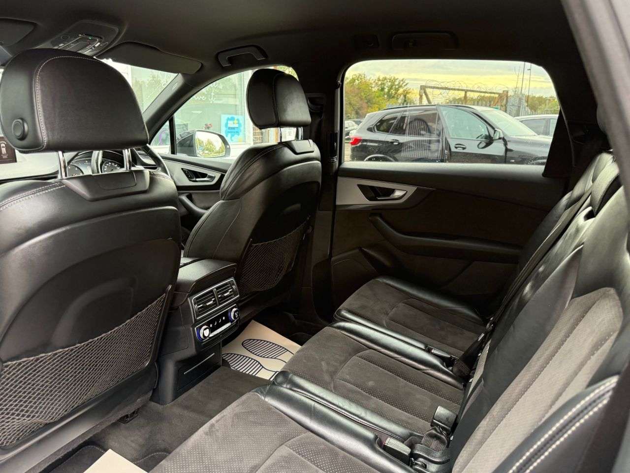 2017 AUDI Q7 2017 AUDI Q7