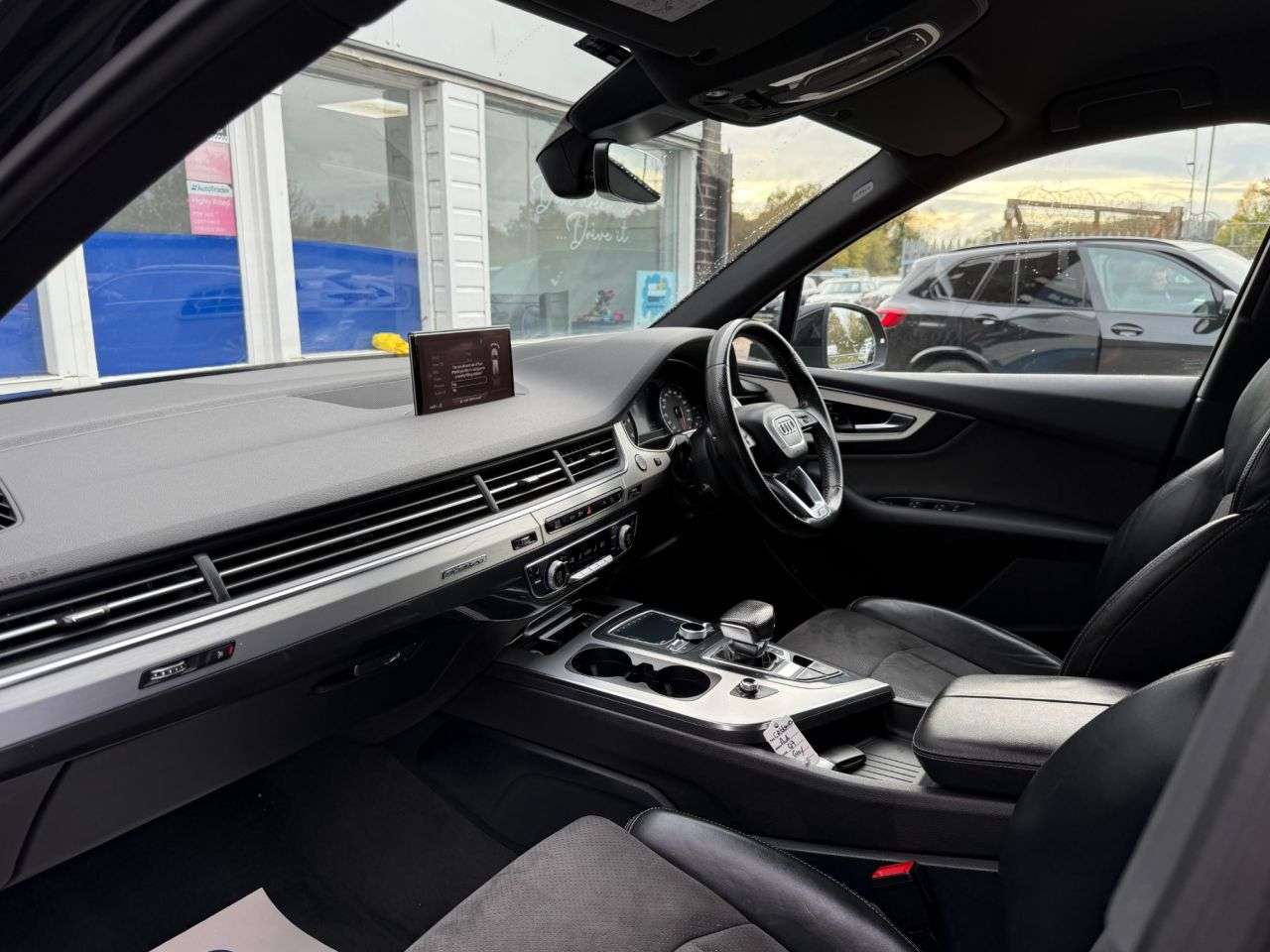 2017 AUDI Q7 2017 AUDI Q7