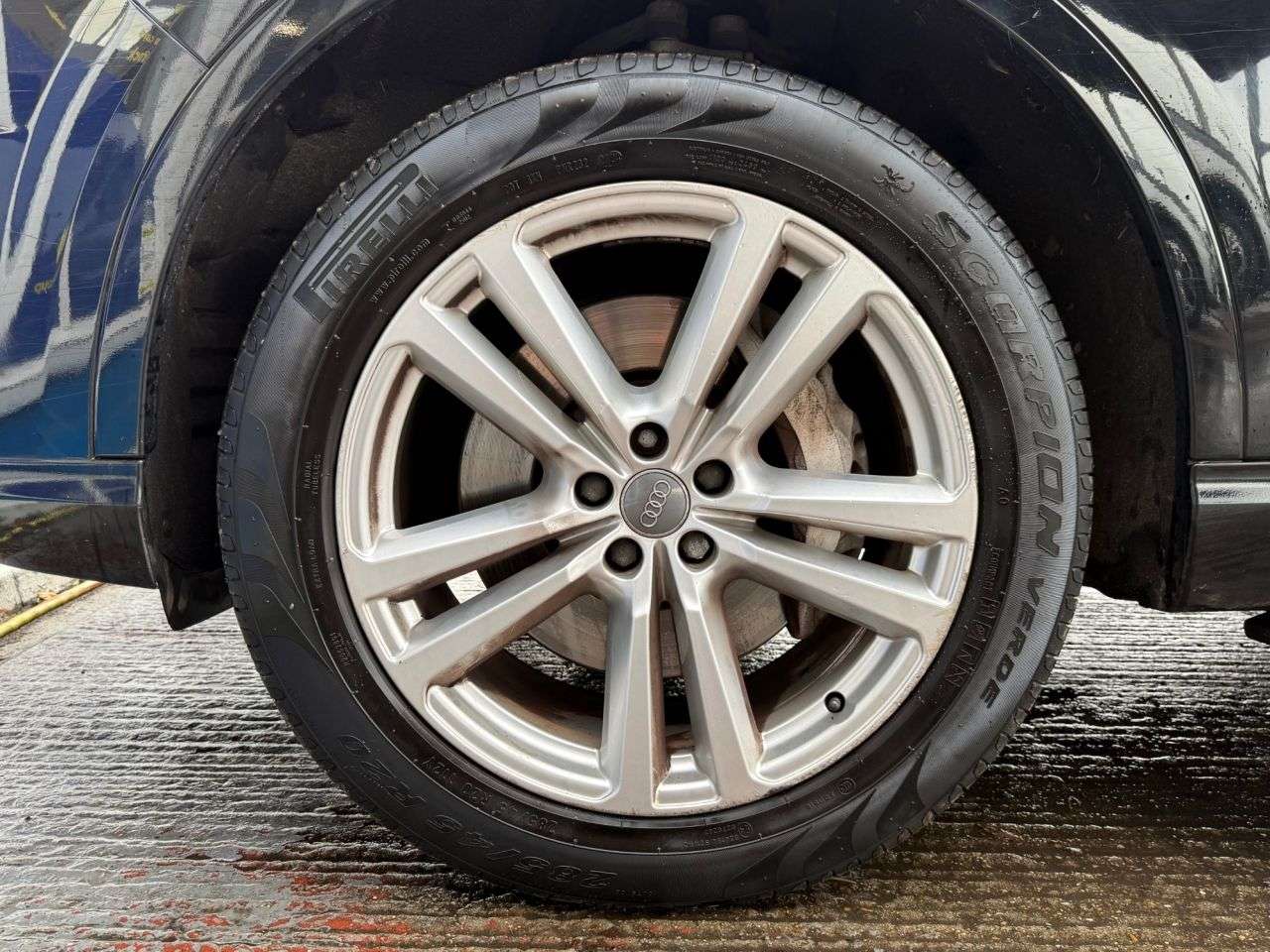 2017 AUDI Q7 2017 AUDI Q7