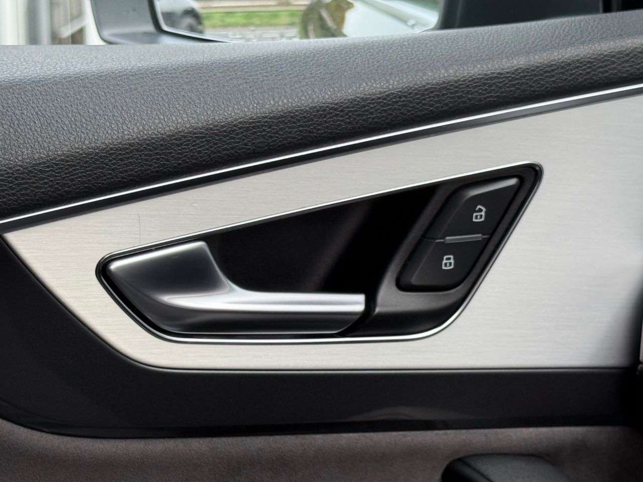 2017 AUDI Q7 2017 AUDI Q7