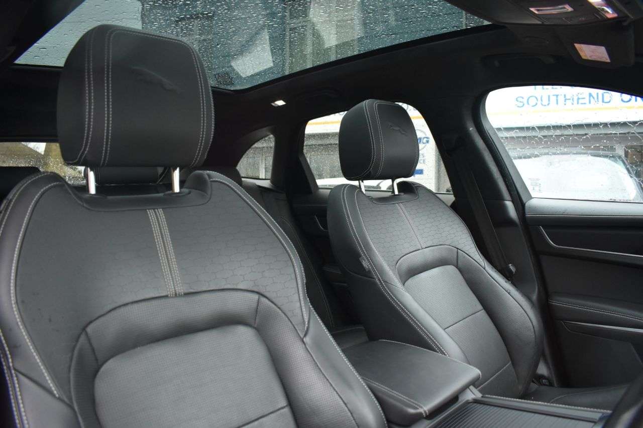 2021 JAGUAR F-PACE 2021 JAGUAR F-PACE