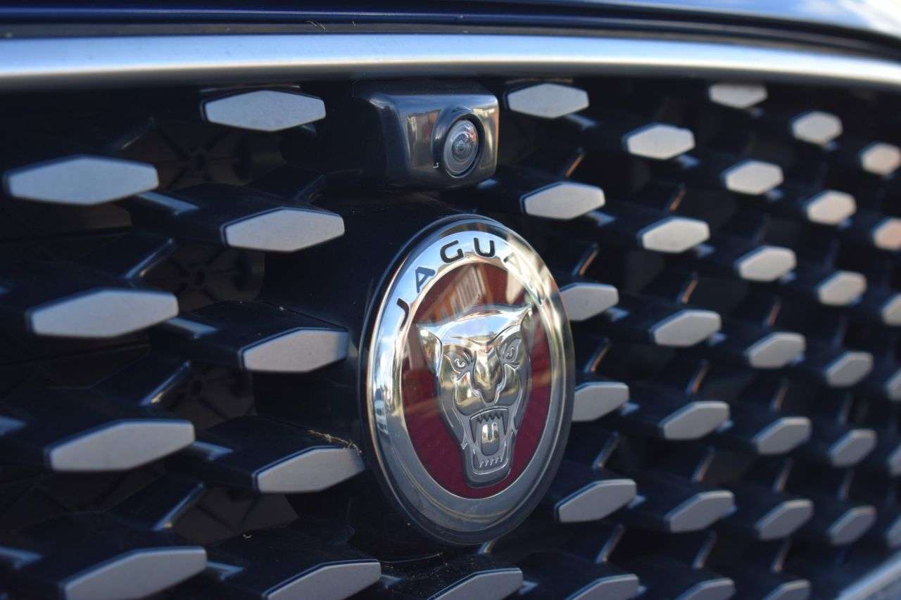 2021 JAGUAR F-PACE 2021 JAGUAR F-PACE
