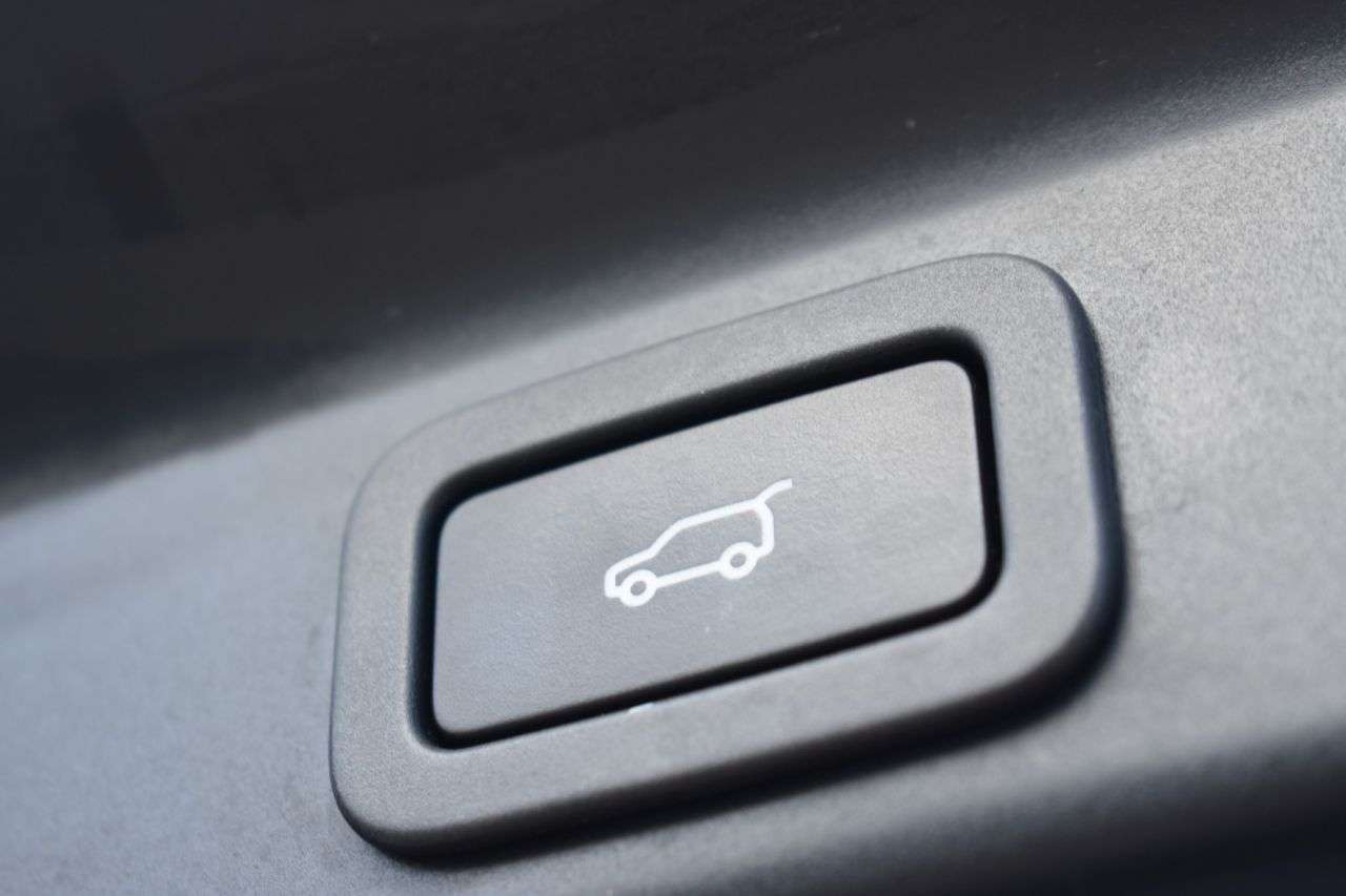 2021 JAGUAR F-PACE 2021 JAGUAR F-PACE