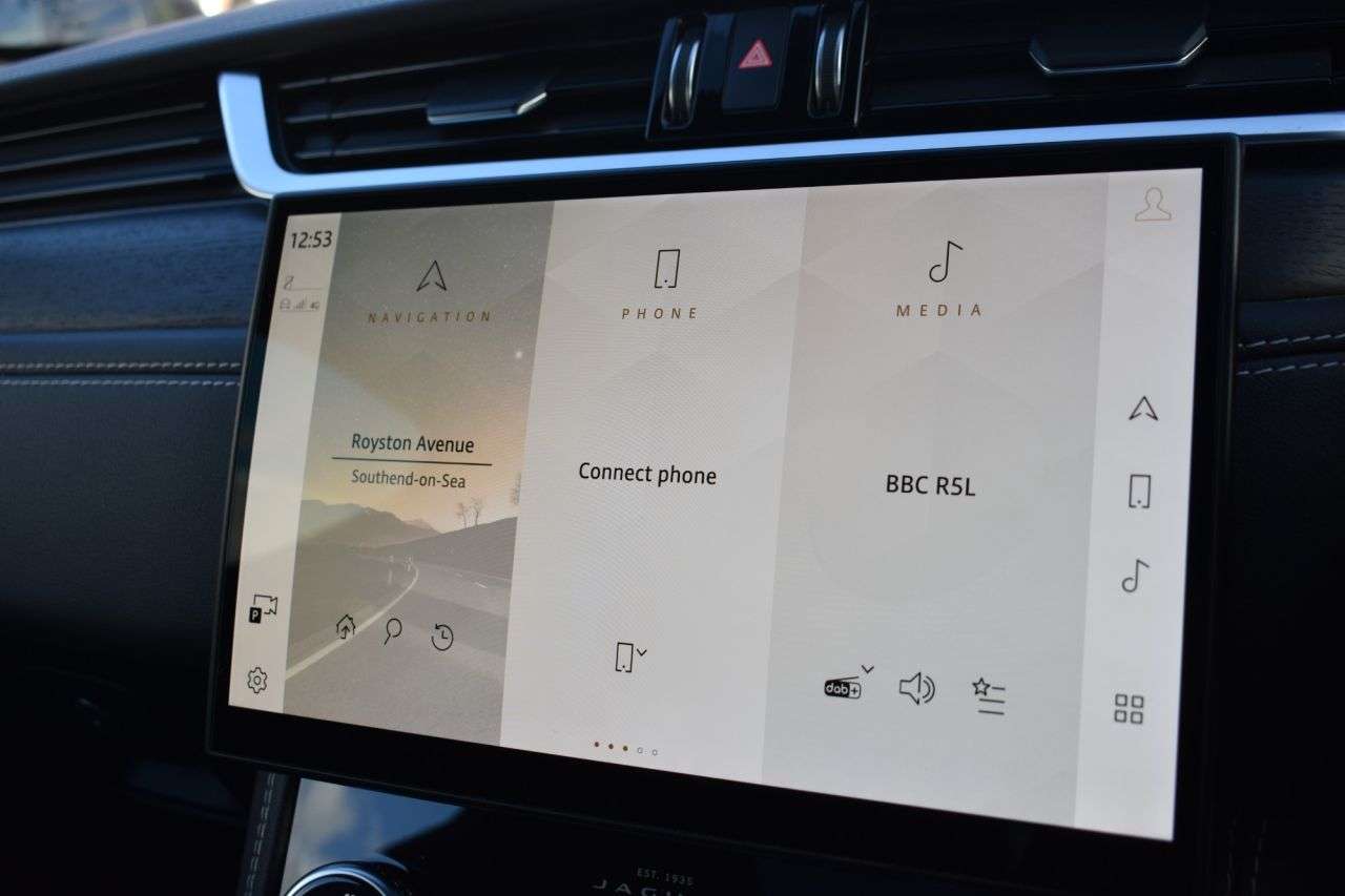 2021 JAGUAR F-PACE 2021 JAGUAR F-PACE