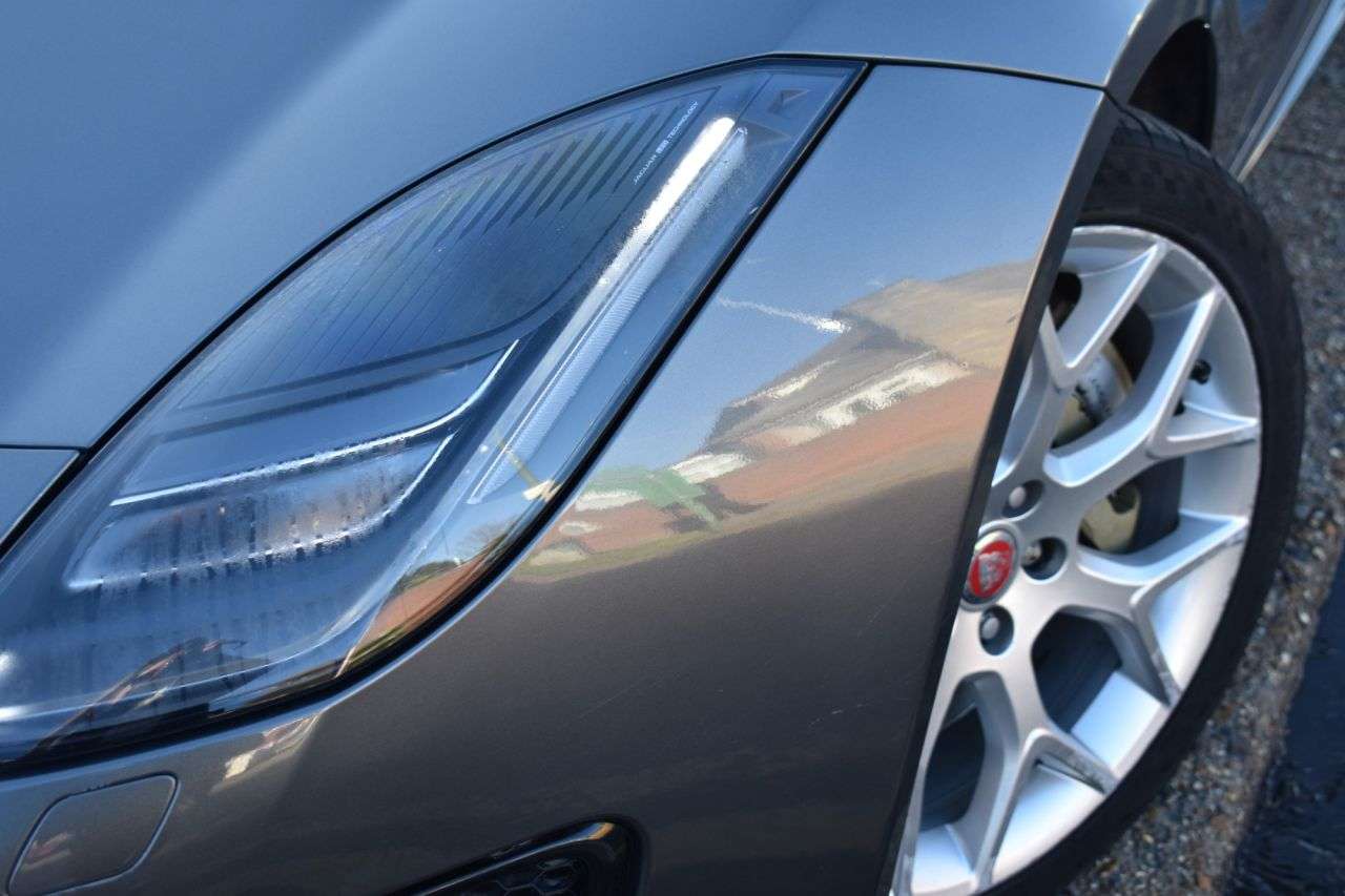 2017 JAGUAR F-TYPE 2017 JAGUAR F-TYPE