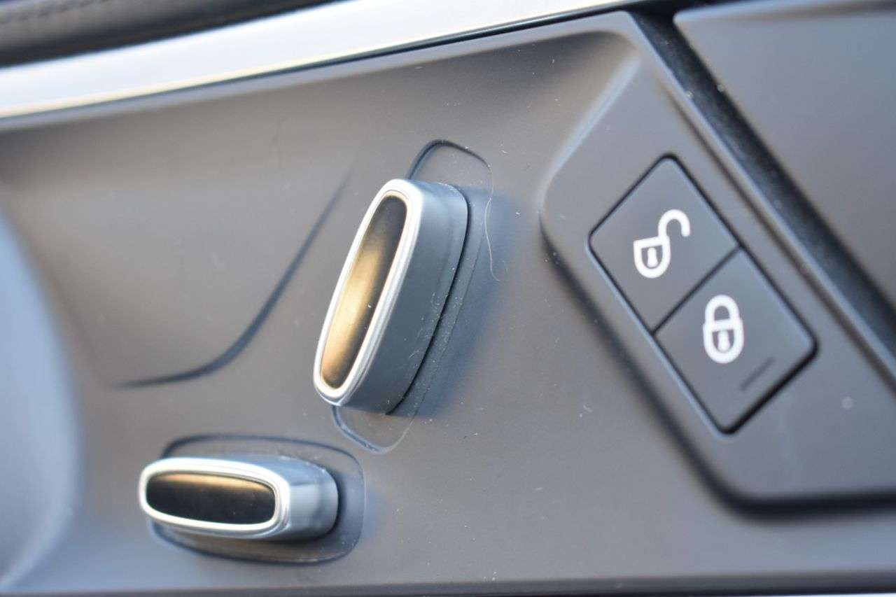 2017 JAGUAR F-TYPE 2017 JAGUAR F-TYPE