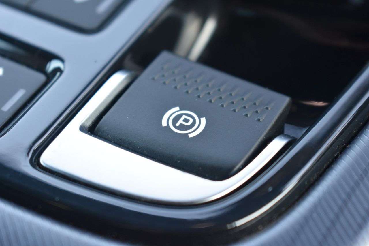 2017 JAGUAR F-TYPE 2017 JAGUAR F-TYPE