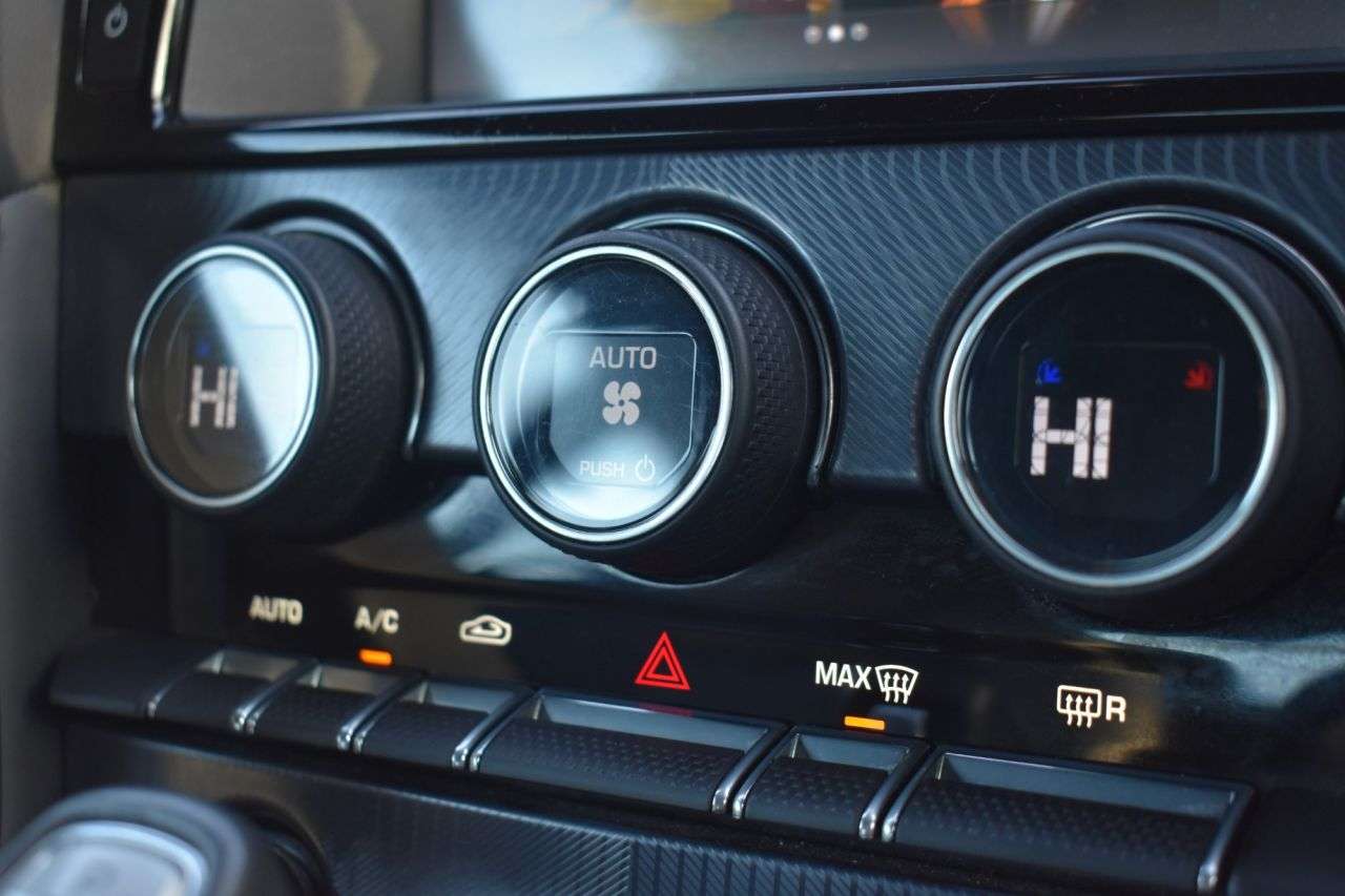 2017 JAGUAR F-TYPE 2017 JAGUAR F-TYPE