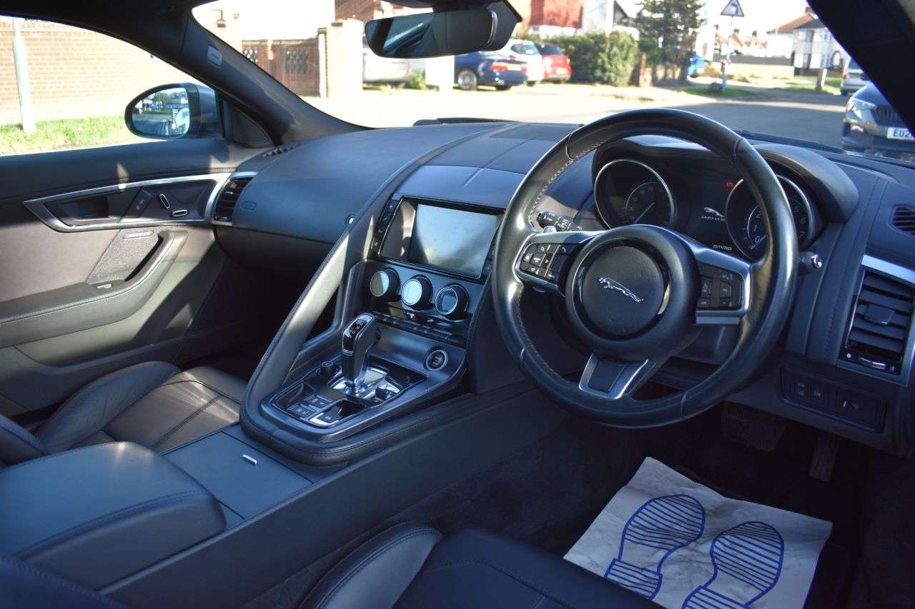 2017 JAGUAR F-TYPE 2017 JAGUAR F-TYPE