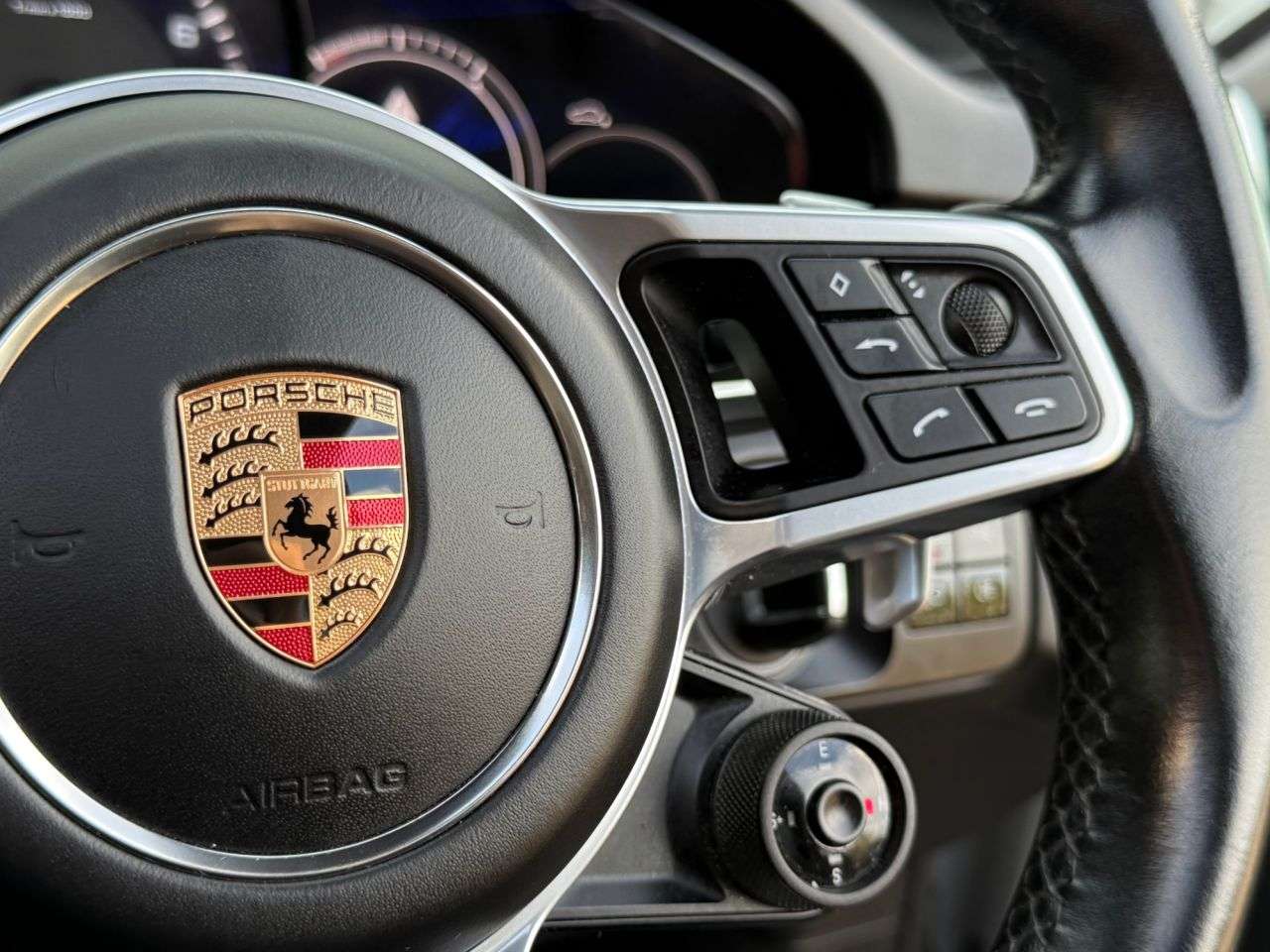 2020 PORSCHE CAYENNE 2020 PORSCHE CAYENNE