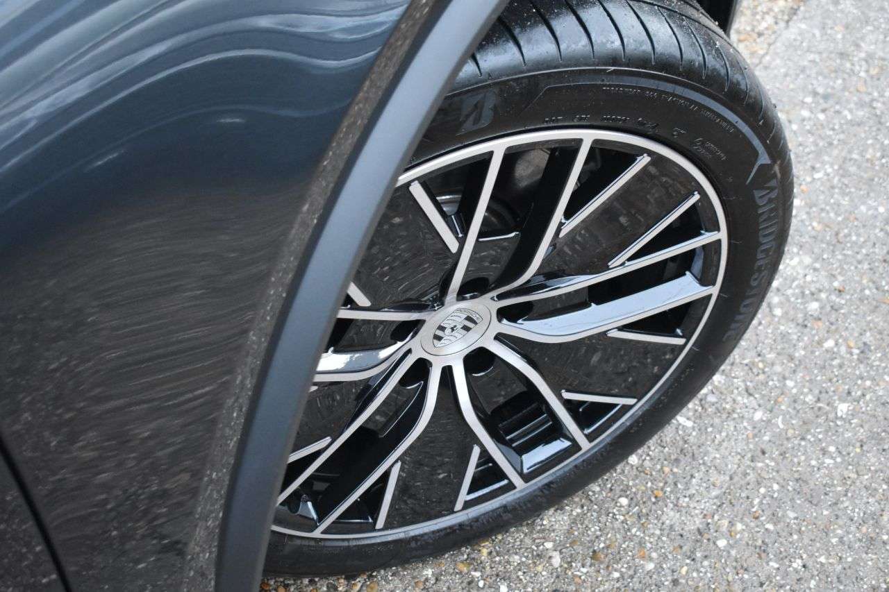 2025 PORSCHE MACAN 2025 PORSCHE MACAN