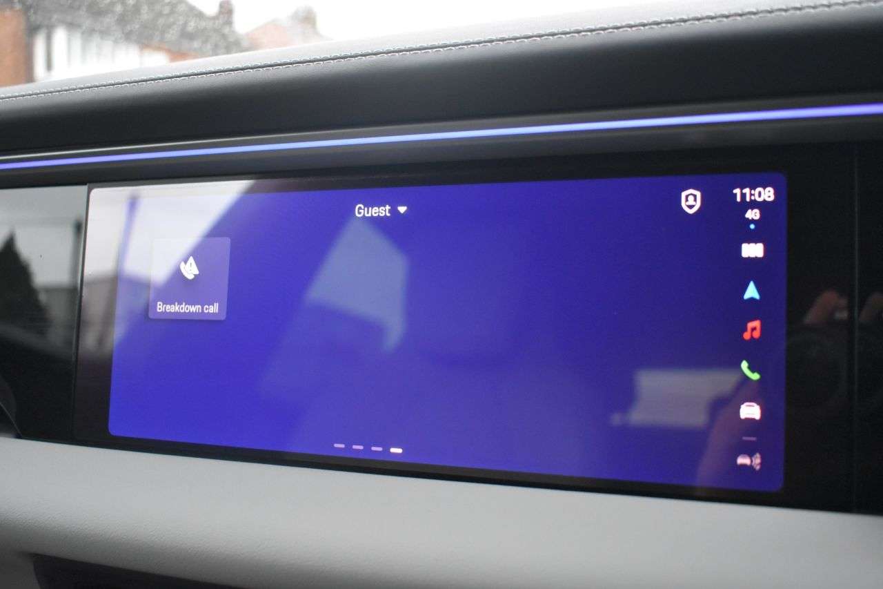 2025 PORSCHE MACAN 2025 PORSCHE MACAN