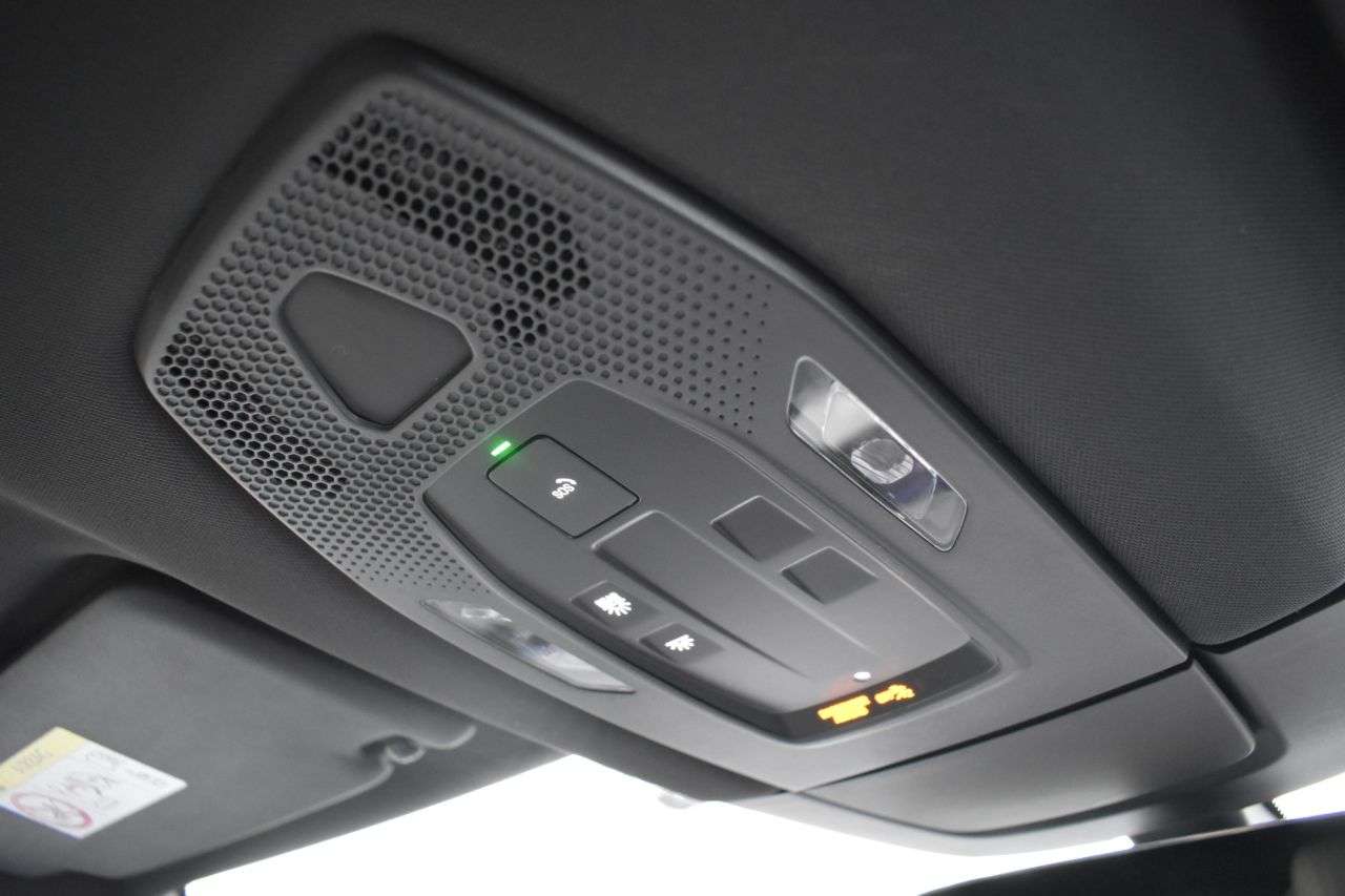 2025 PORSCHE MACAN 2025 PORSCHE MACAN