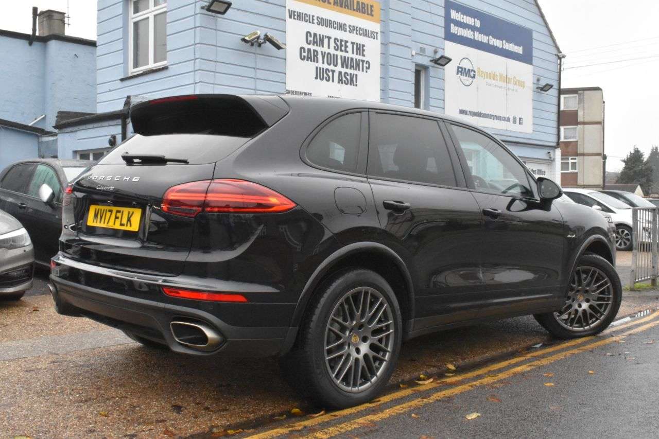 2017 PORSCHE CAYENNE 2017 PORSCHE CAYENNE