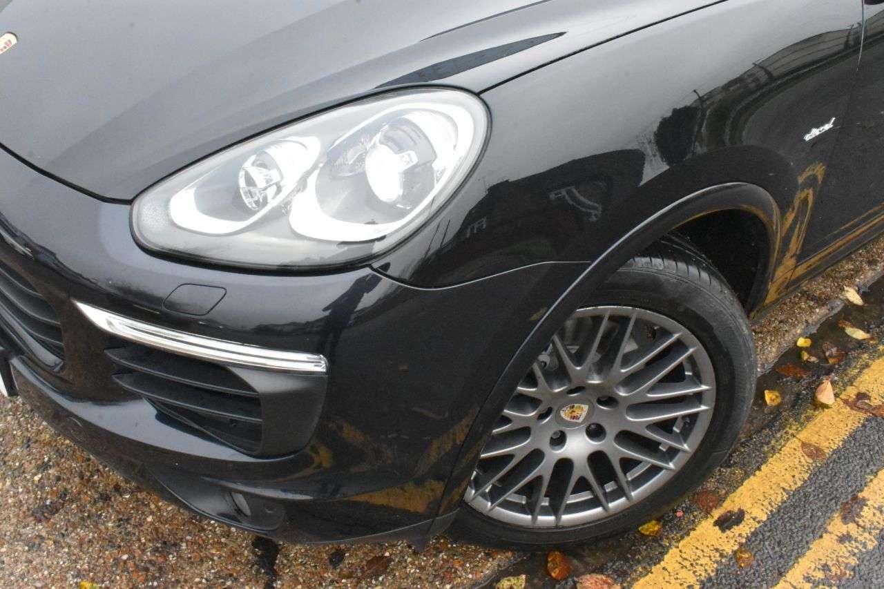 2017 PORSCHE CAYENNE 2017 PORSCHE CAYENNE