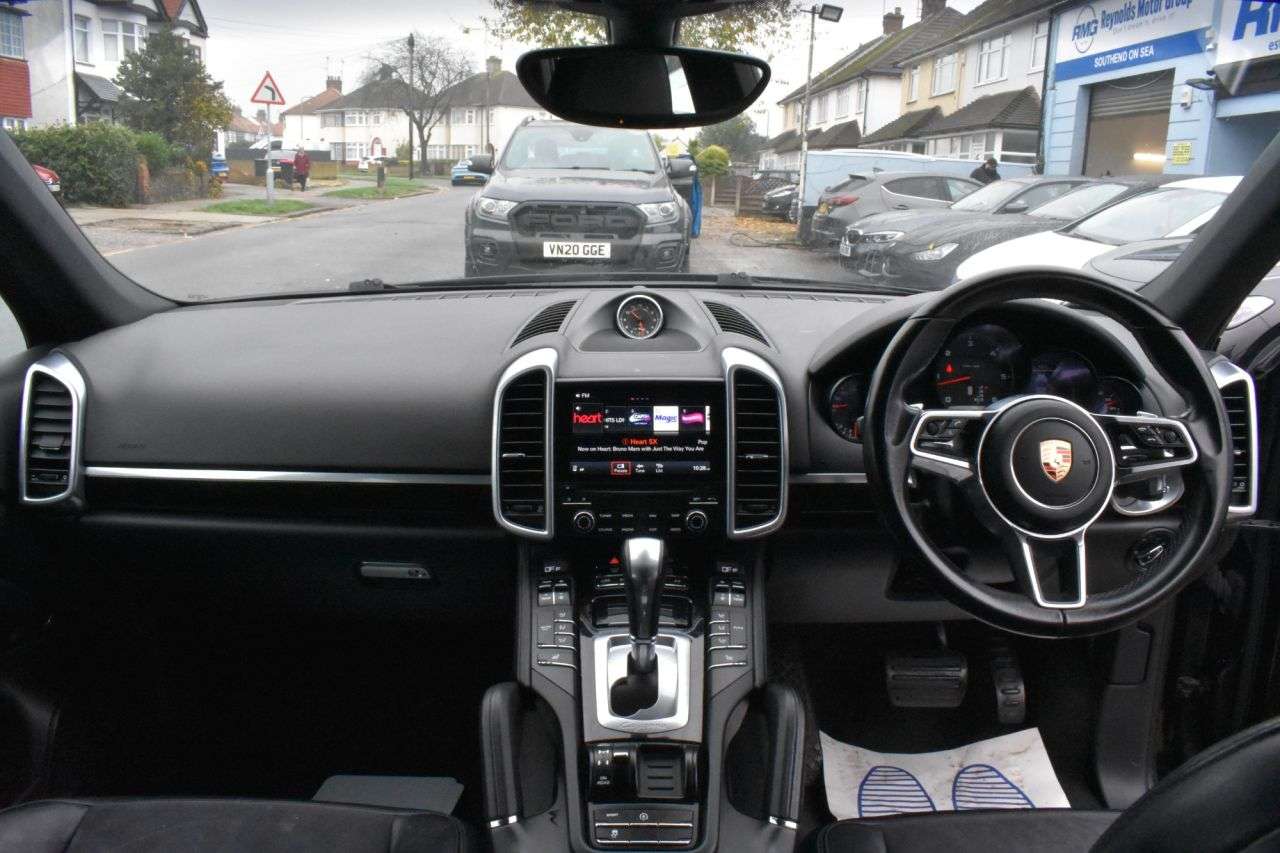 2017 PORSCHE CAYENNE 2017 PORSCHE CAYENNE