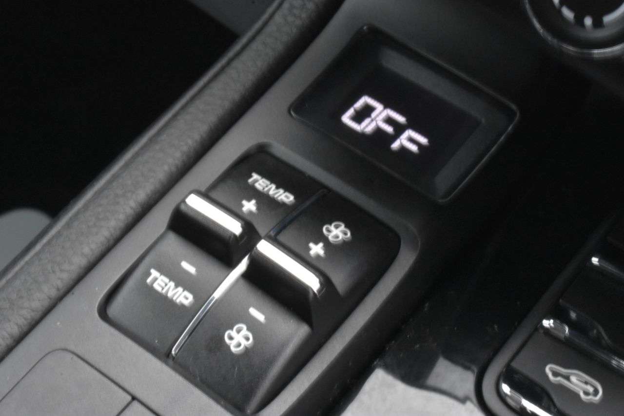 2017 PORSCHE CAYENNE 2017 PORSCHE CAYENNE